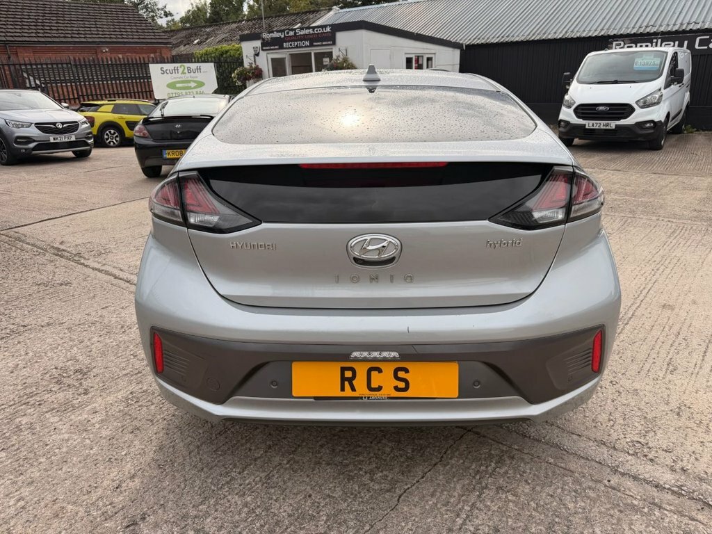 Hyundai Ioniq 1L Premium Se Silver #3