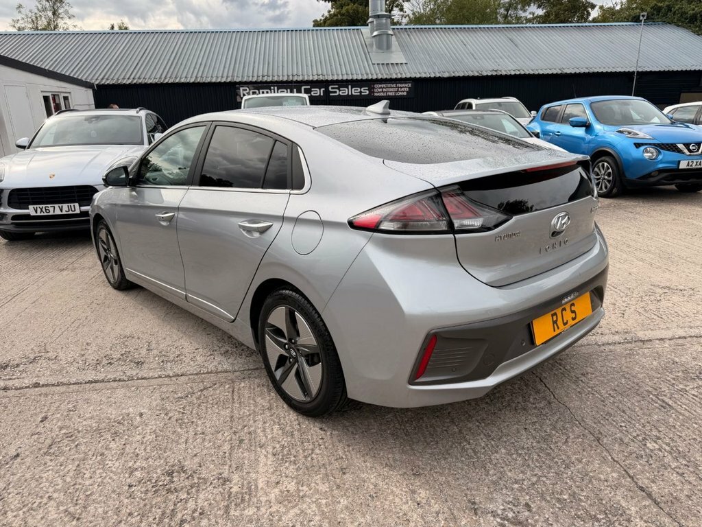 Hyundai Ioniq 1L Premium Se Silver #4