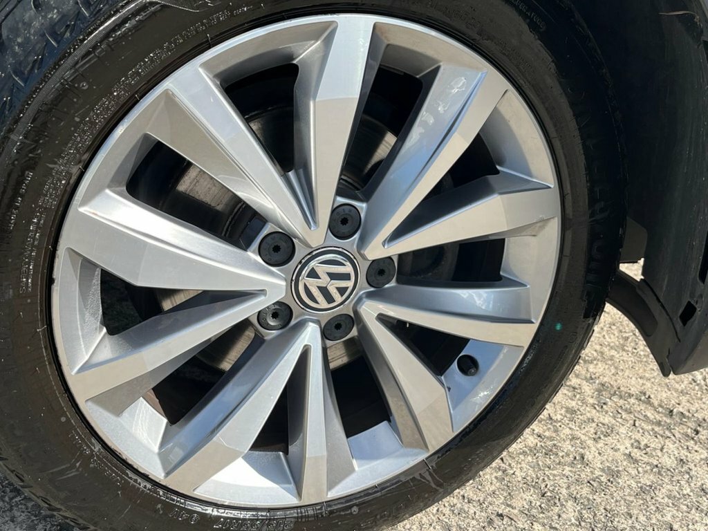 Volkswagen T-Roc 1.6L Design Grey #3