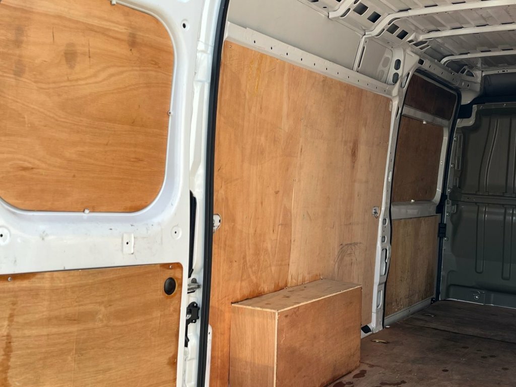 Citroen Relay 2.2L Enterprise Edition White #4