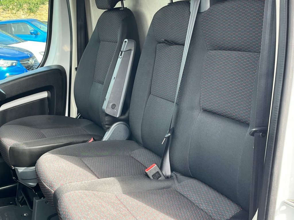 Citroen Relay 2.2L Enterprise Edition White #3