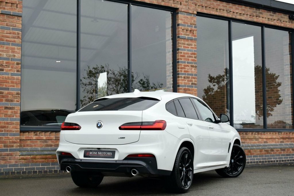 BMW X4 2L M Sport FG69LDL White #2