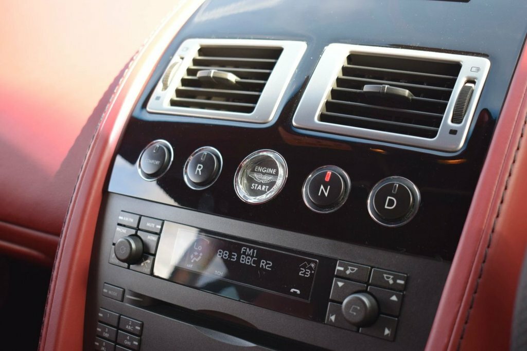 Aston Martin Vantage 2dr Sportshift Silver #12