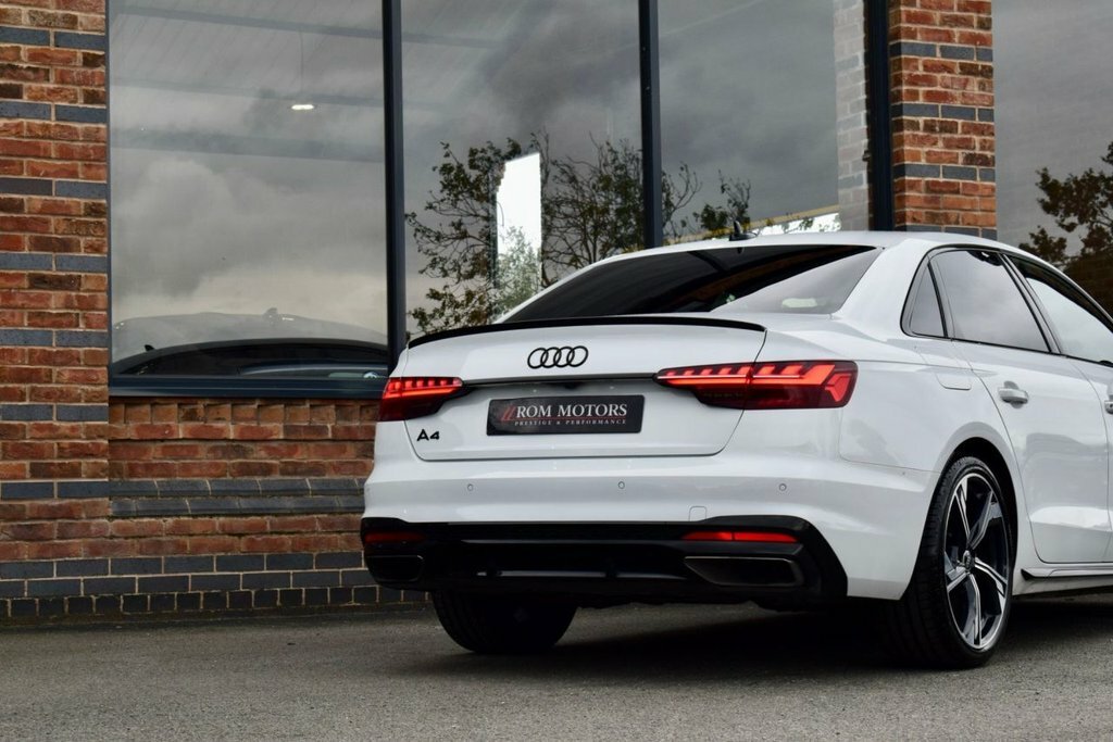 Audi A4 40 Tfsi 204 S Line S Tronic White #42