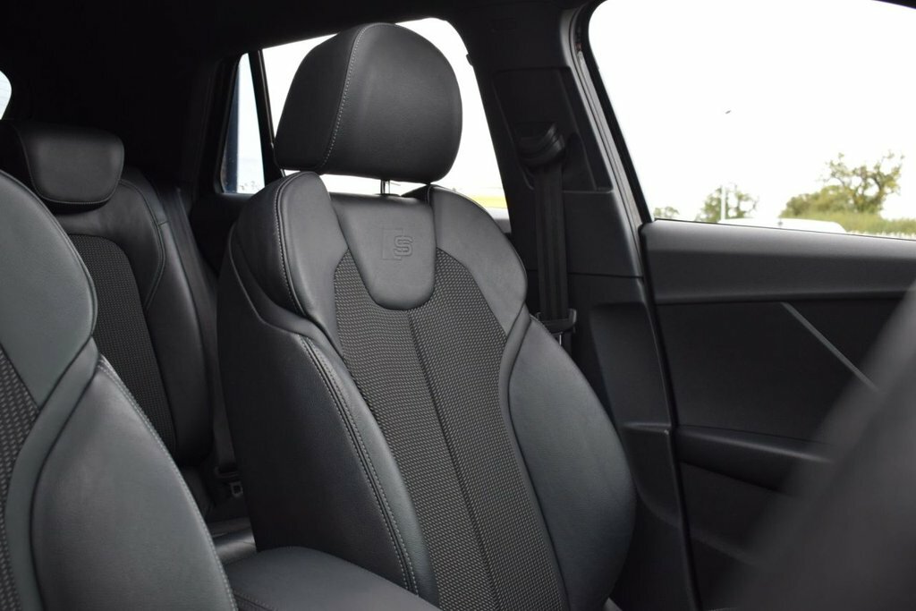 Audi Q2 1.6L S Line Black #5