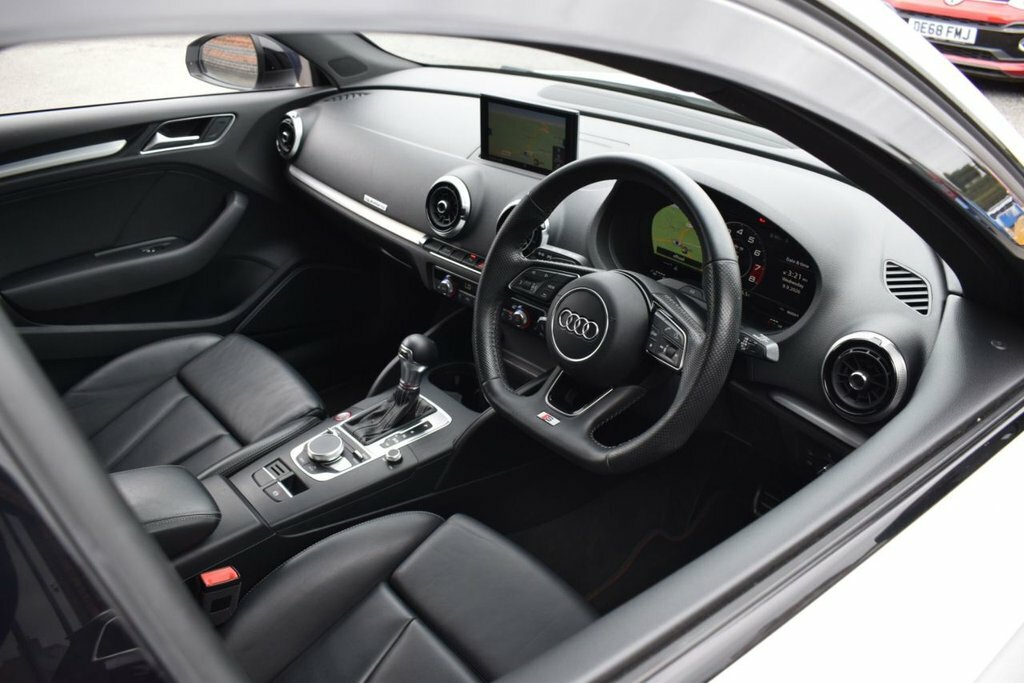 Audi S3 2L Black Edition White #3