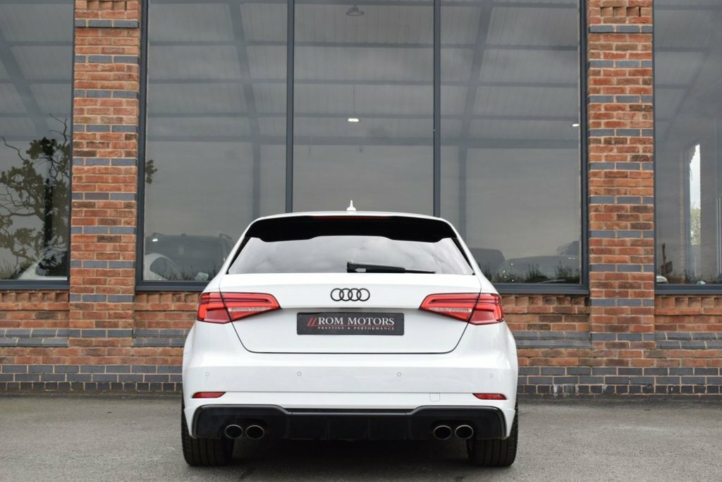 Audi S3 2L Black Edition White #6