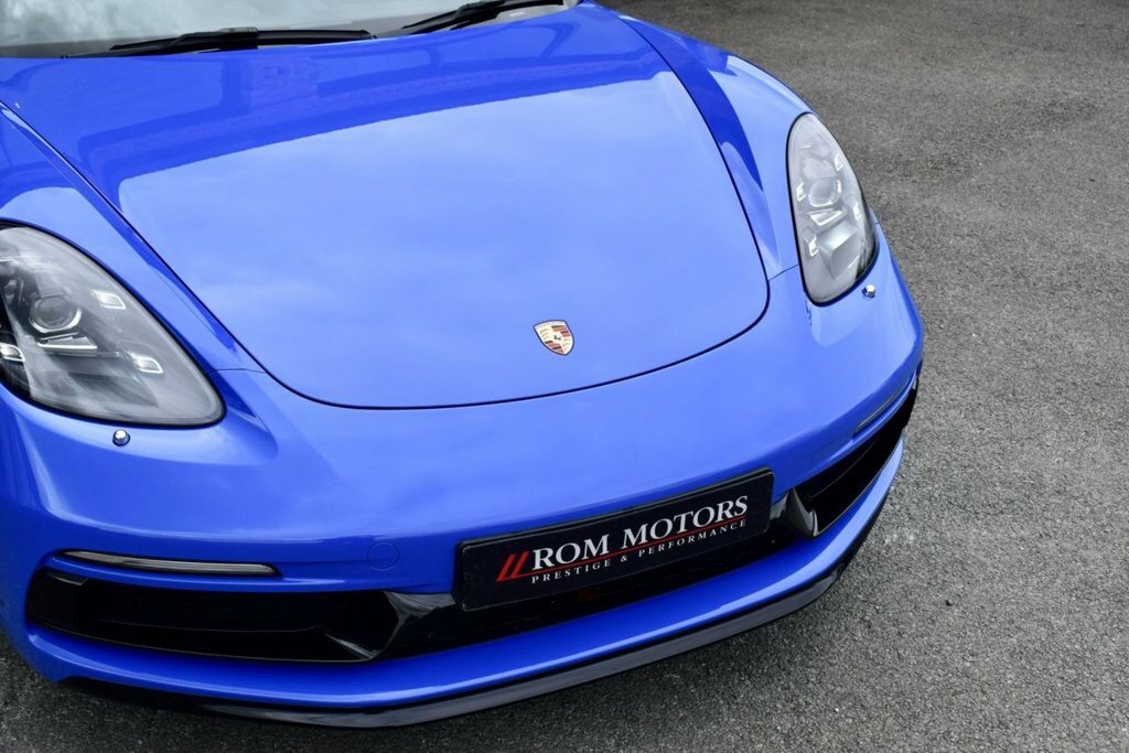 Porsche 718 Cayman T Gts Black #52
