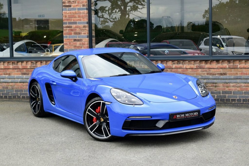 Porsche 718 Cayman T Gts Black #47