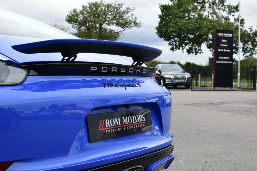 Porsche 718 Cayman T Gts Black #43