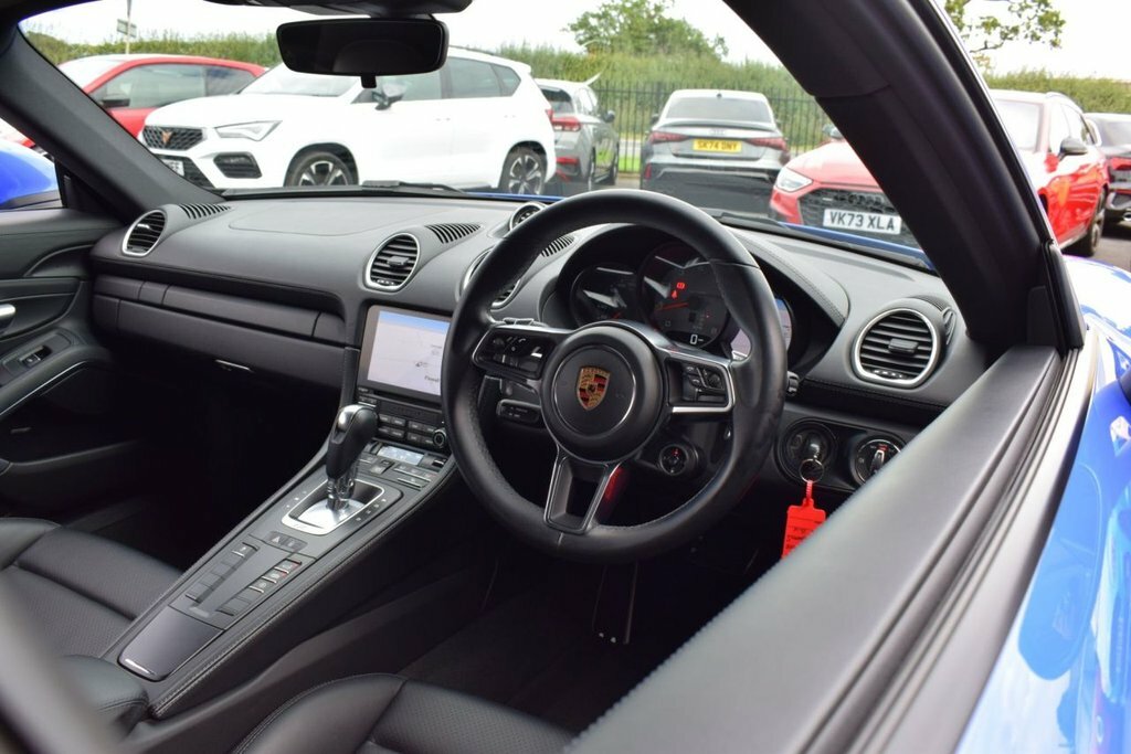 Porsche 718 Cayman T Gts Black #11