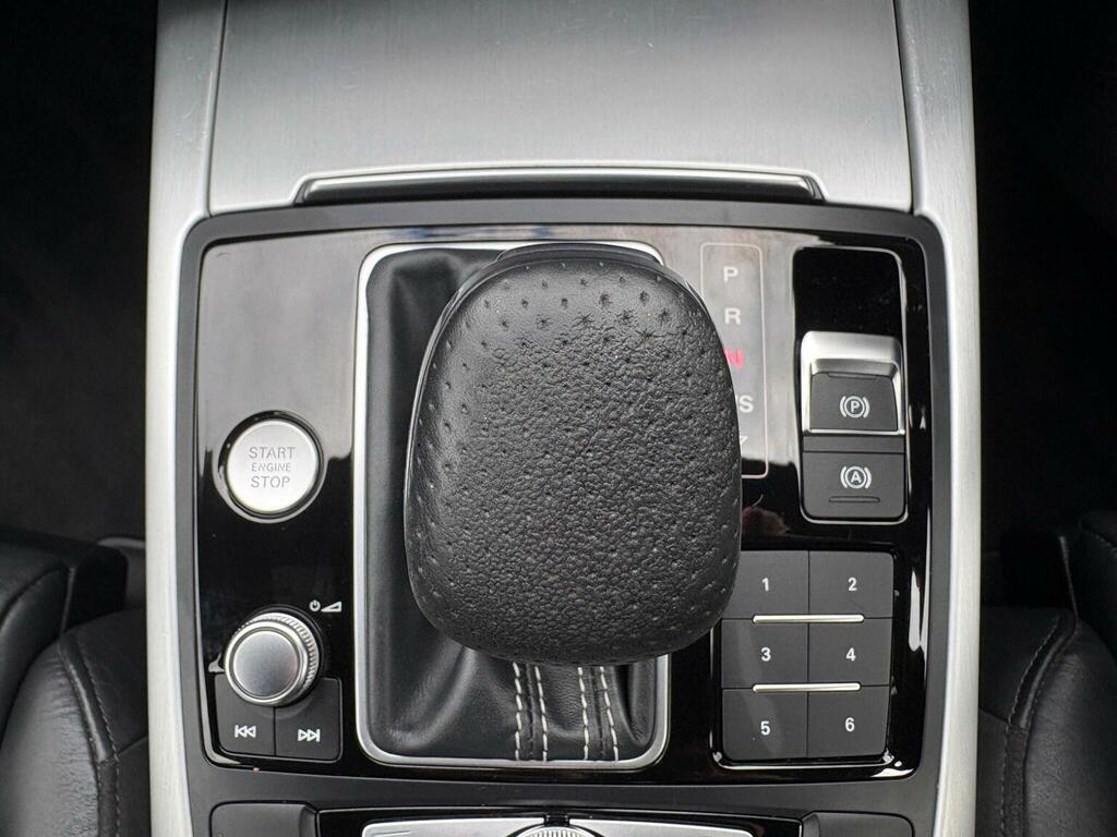 Audi A6 Saloon Tdi Quattro S Line Black Edition White #17