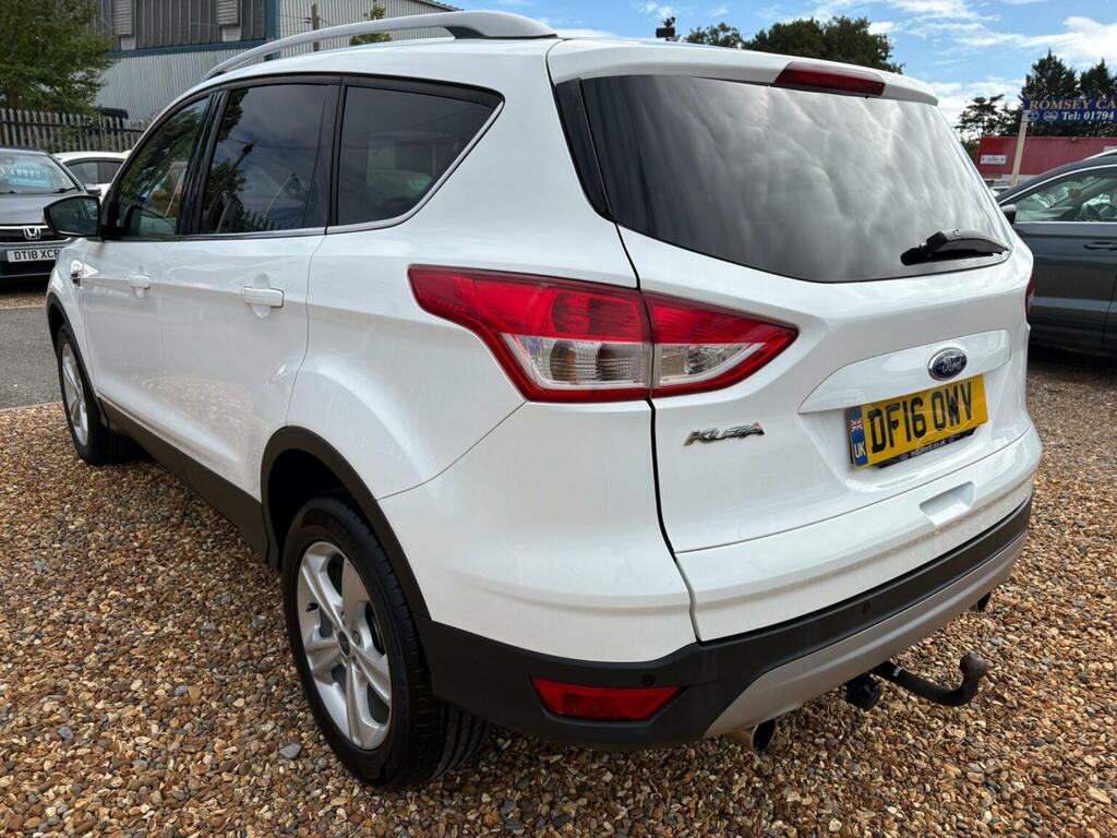 Ford Kuga 2.0 Tdci Zetec 2Wd Euro 6 Ss White #4
