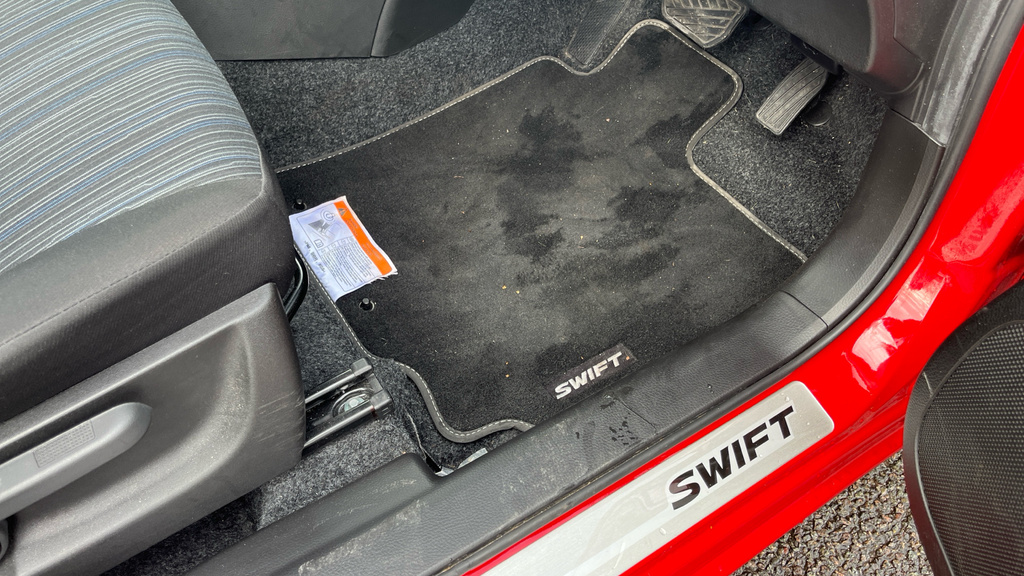 Suzuki Swift 1.2 Sz4 Black #46