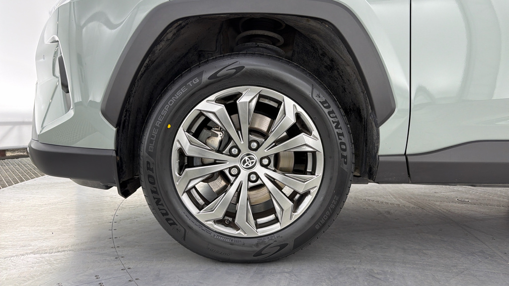 Toyota Rav 4 Dynamic White #25