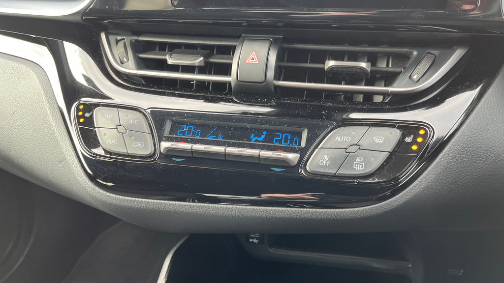 Toyota C-Hr Dynamic Blue #30