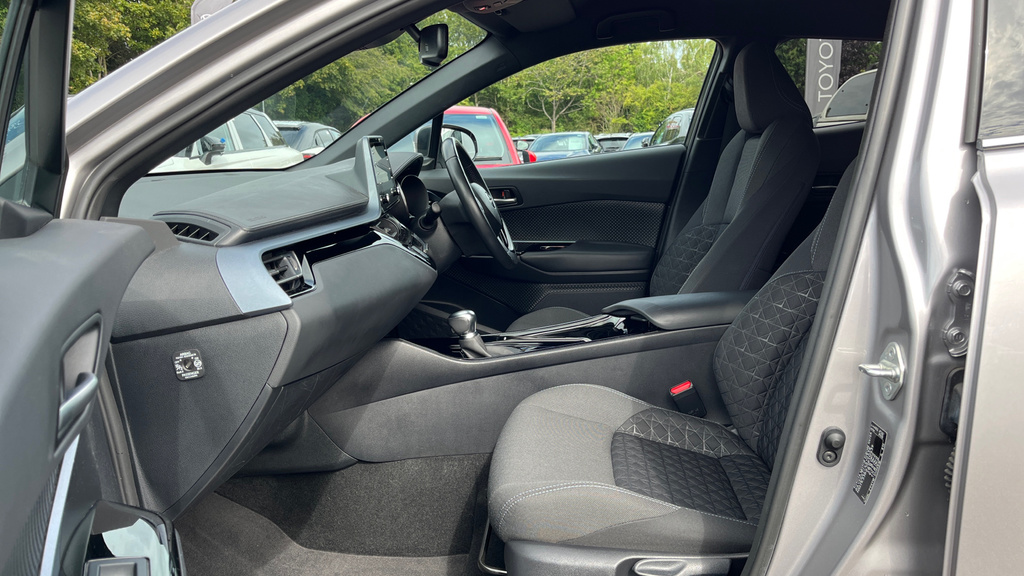 Toyota C-Hr 1.8 Vvt-h Design Cvt Euro Silver #5
