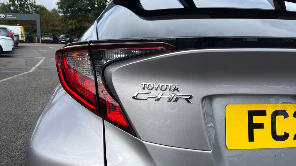 Toyota C-Hr Dynamic Blue #21