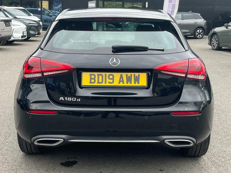 Mercedes-Benz A Class 1.5 A180d Sport Executive Black #6