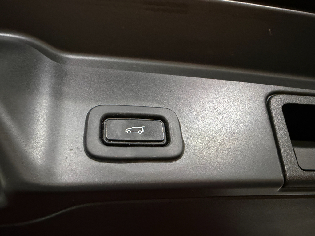 Land Rover Range Rover Evoque 2.0 D180 First Edition Silver #22