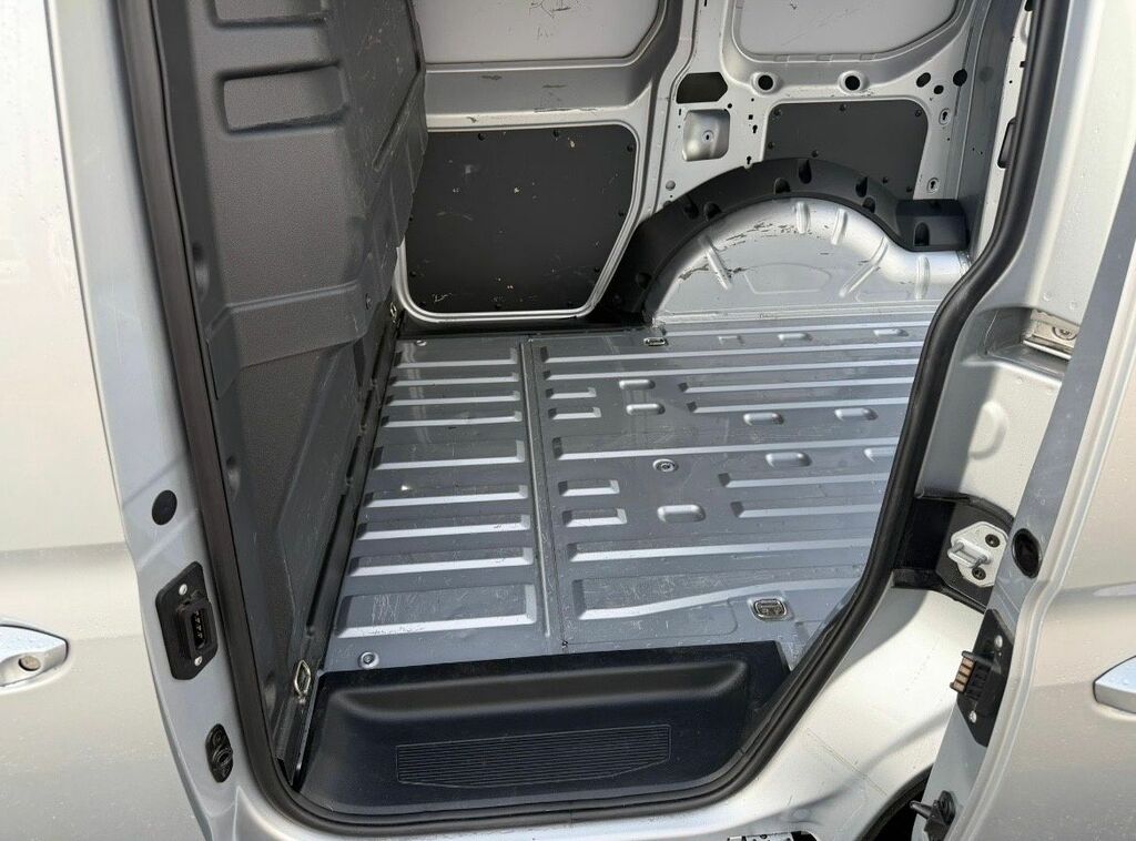 Volkswagen Caddy 2.0 Tdi C20 Commerce Pro Panel Van Dsg Silver #6