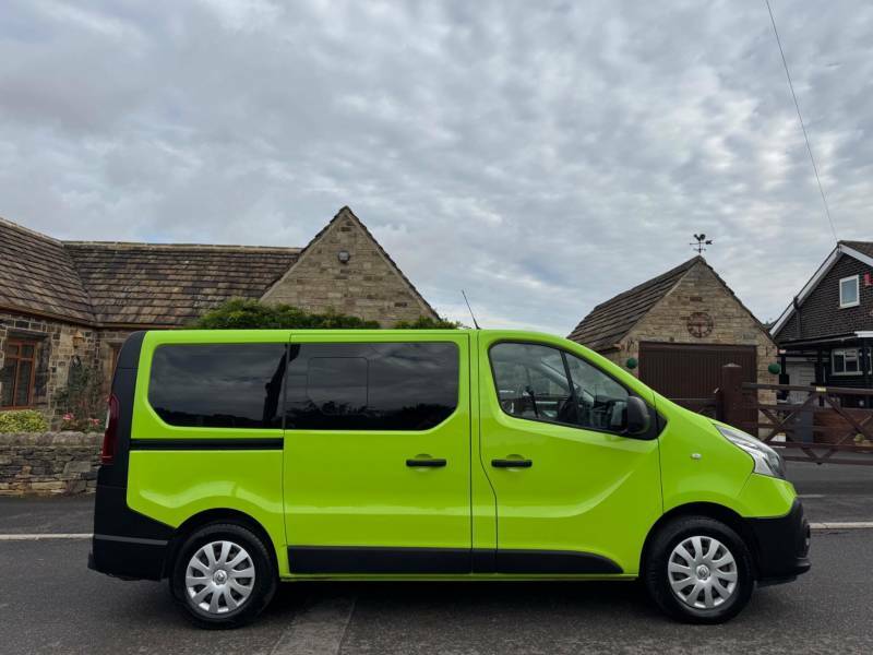 Renault Trafic 1.6 Dci 27 Business Swb Euro 6 9 Seat Green #5