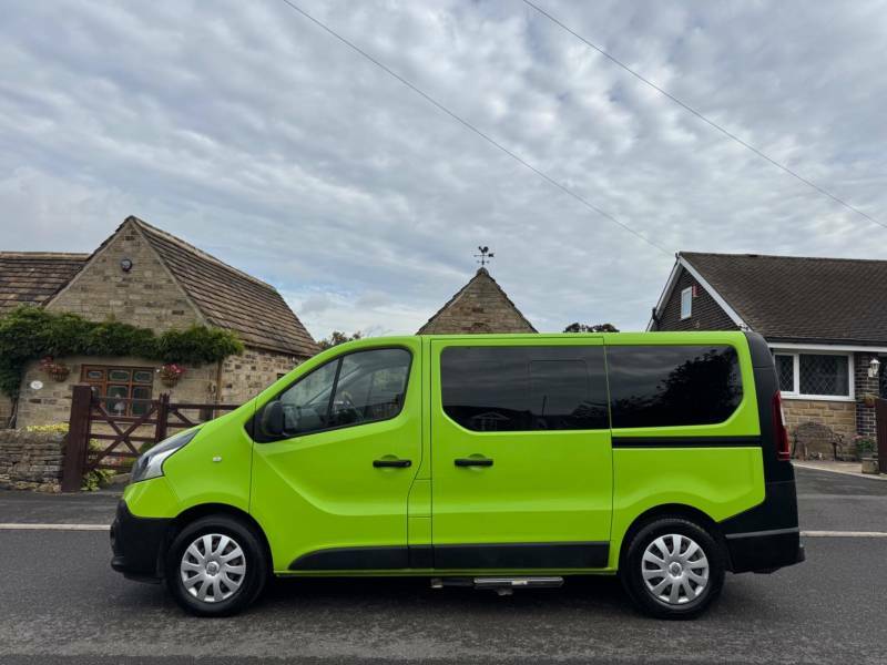 Renault Trafic 1.6 Dci 27 Business Swb Euro 6 9 Seat Green #6