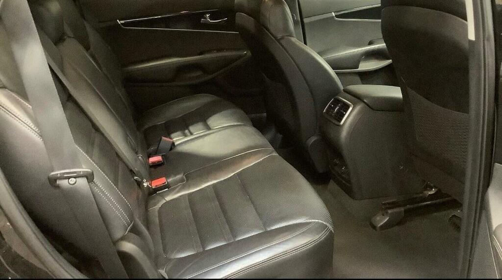 Kia Sorento Suv White #8
