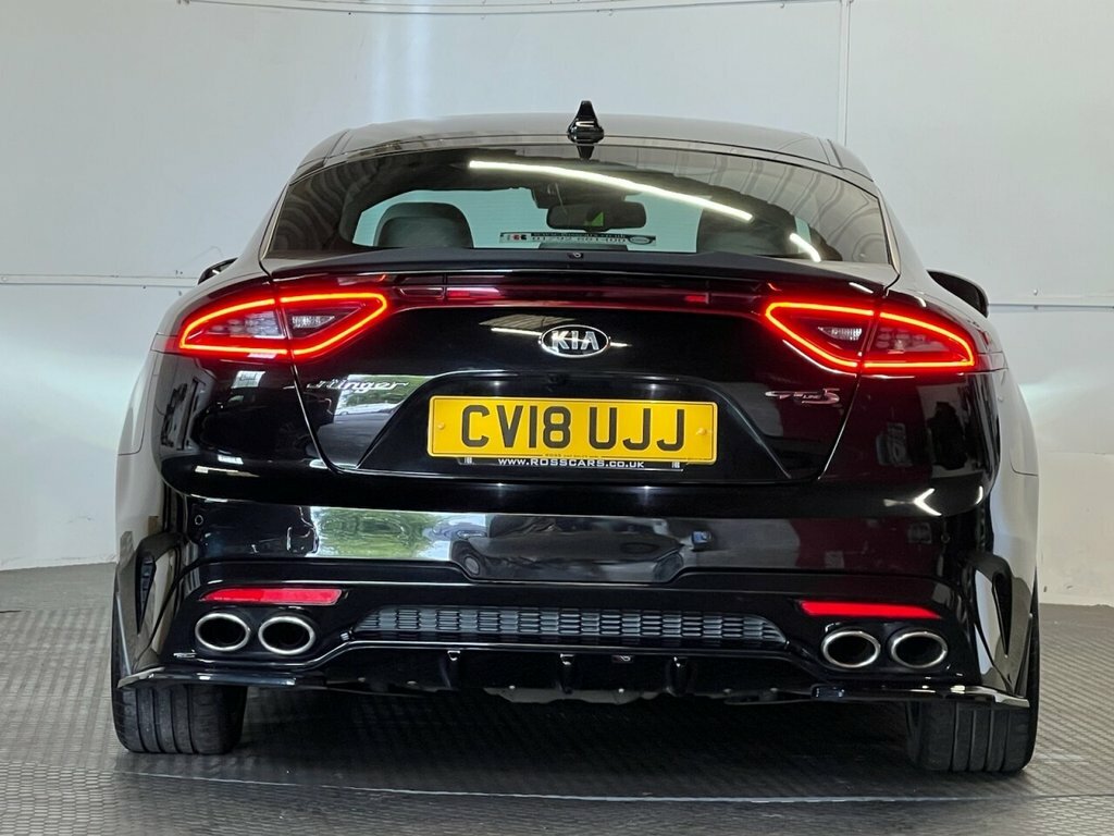 Kia Stinger 2L Gt-line S Black #4