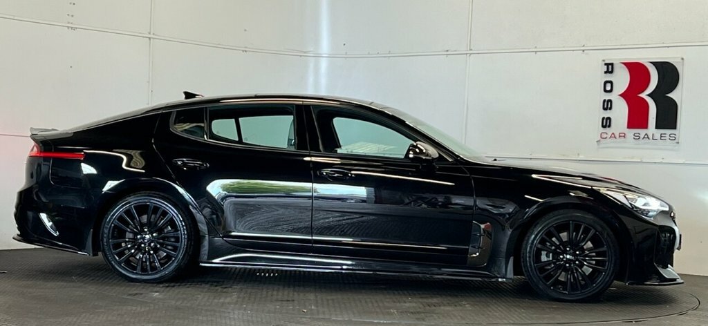 Kia Stinger 2L Gt-line S Black #2