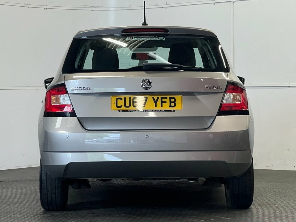 Skoda Fabia 1L Se CU67YFB Beige #4