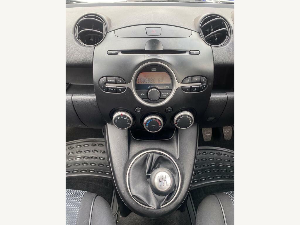 Mazda 2 1.5 Sport Euro 4 White #13