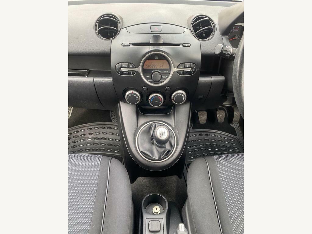 Mazda 2 1.5 Sport Euro 4 White #11