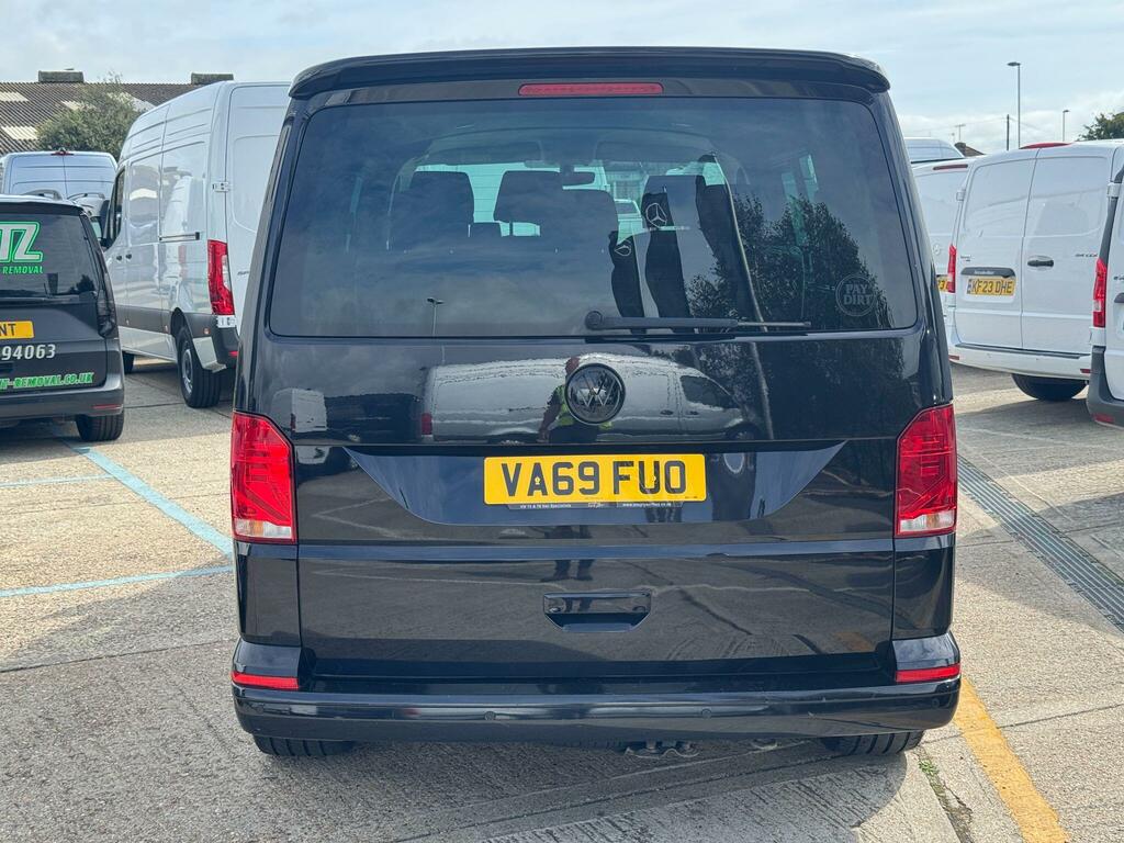 Volkswagen Transporter 2.0 Tdi T32 Highline Kombi Dsg Fwd Swb Euro 6 Ss Black #5