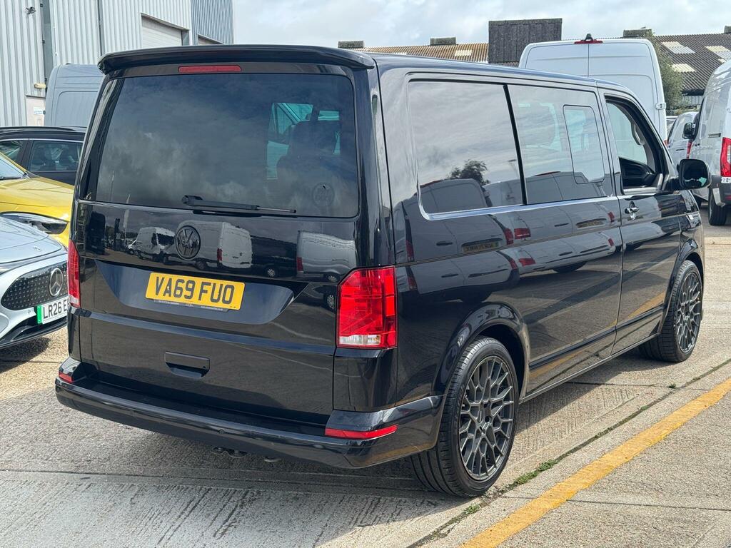Volkswagen Transporter 2.0 Tdi T32 Highline Kombi Dsg Fwd Swb Euro 6 Ss Black #4