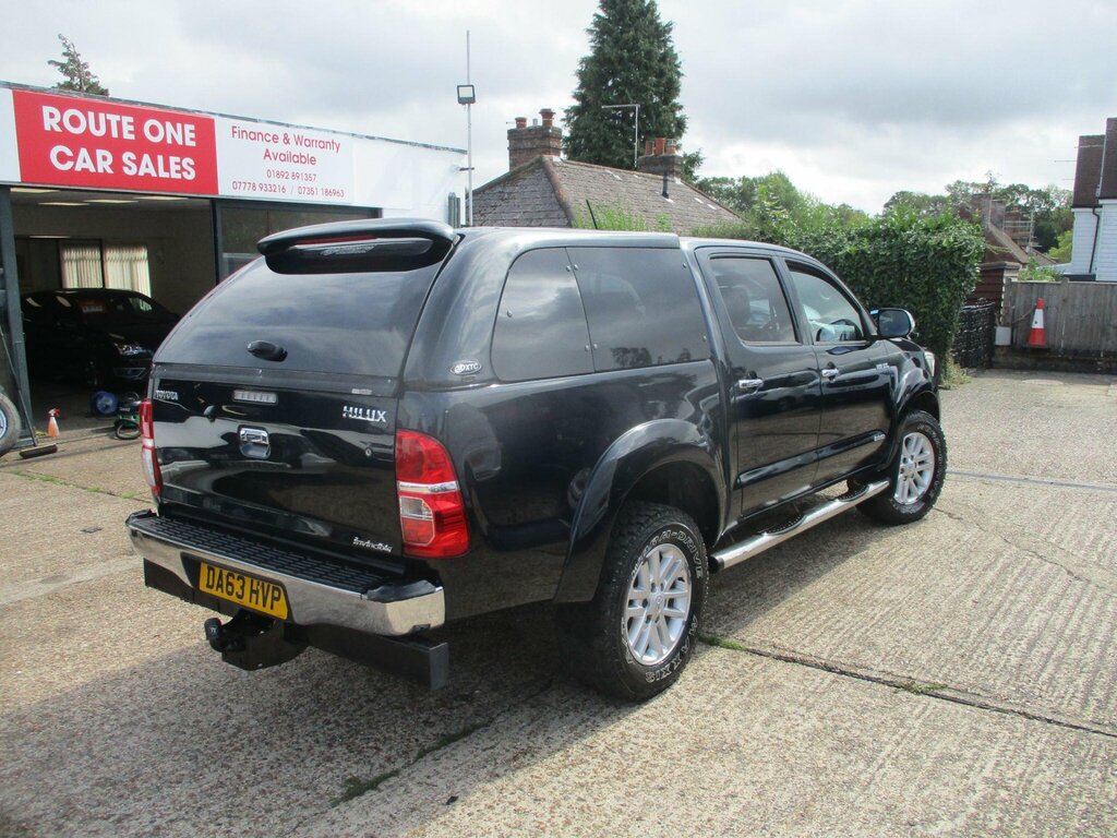 Toyota HILUX 3.0 Invincible 4X4 D-4d Dcb 169 Bhp Black #5