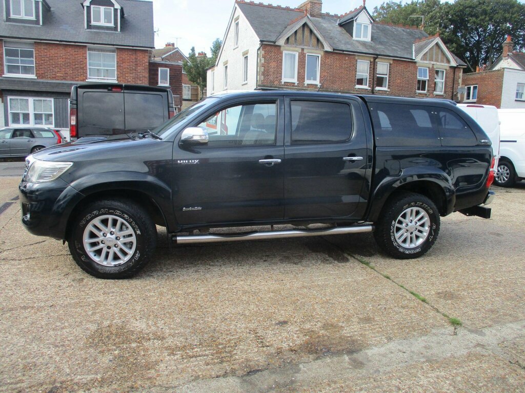 Toyota HILUX 3.0 Invincible 4X4 D-4d Dcb 169 Bhp Black #2