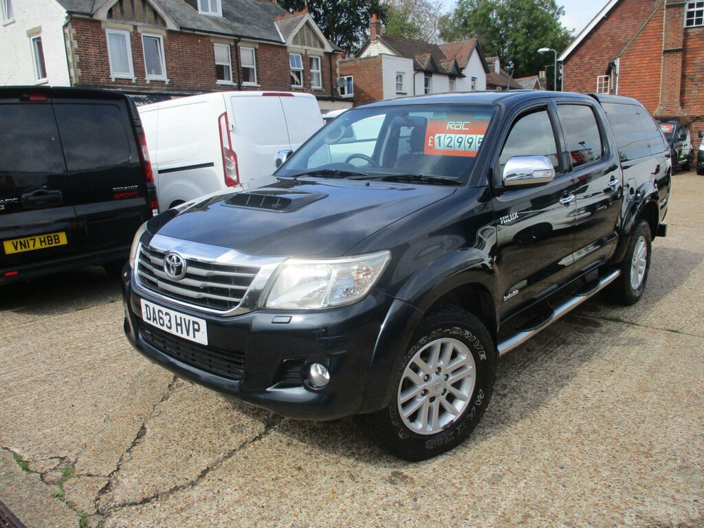 Toyota HILUX 3.0 Invincible 4X4 D-4d Dcb 169 Bhp Black #1