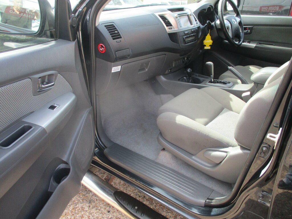 Toyota HILUX 3.0 Invincible 4X4 D-4d Dcb 169 Bhp Black #14