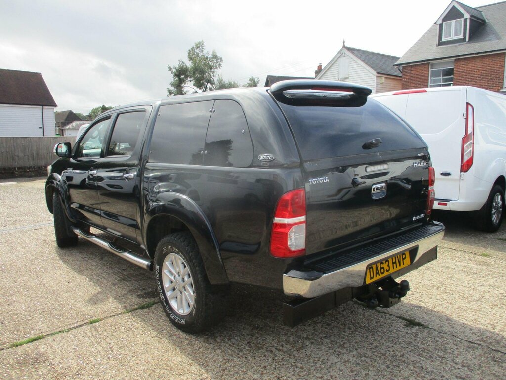 Toyota HILUX 3.0 Invincible 4X4 D-4d Dcb 169 Bhp Black #3