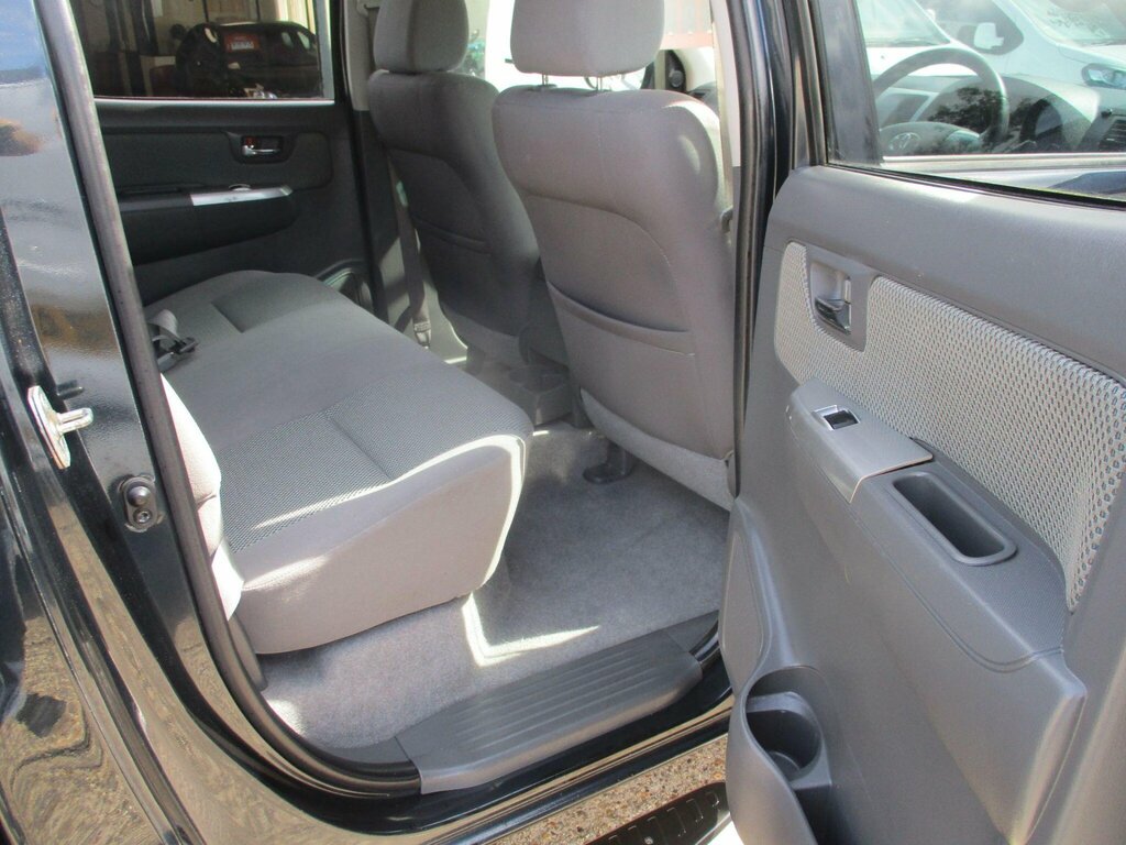 Toyota HILUX 3.0 Invincible 4X4 D-4d Dcb 169 Bhp Black #24