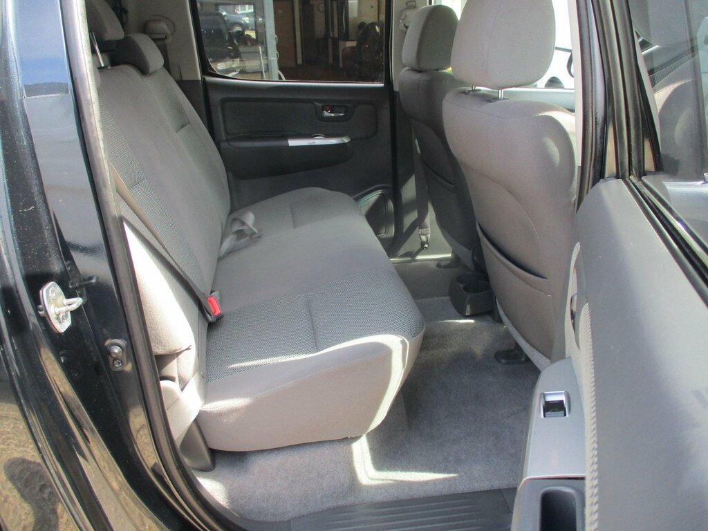 Toyota HILUX 3.0 Invincible 4X4 D-4d Dcb 169 Bhp Black #25
