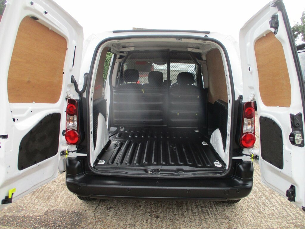 Peugeot Partner Tepee Active Brown #23
