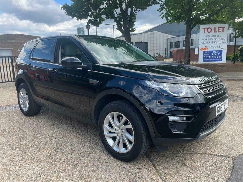 Land Rover Discovery Sport 2.0 Si4 Se Tech Black