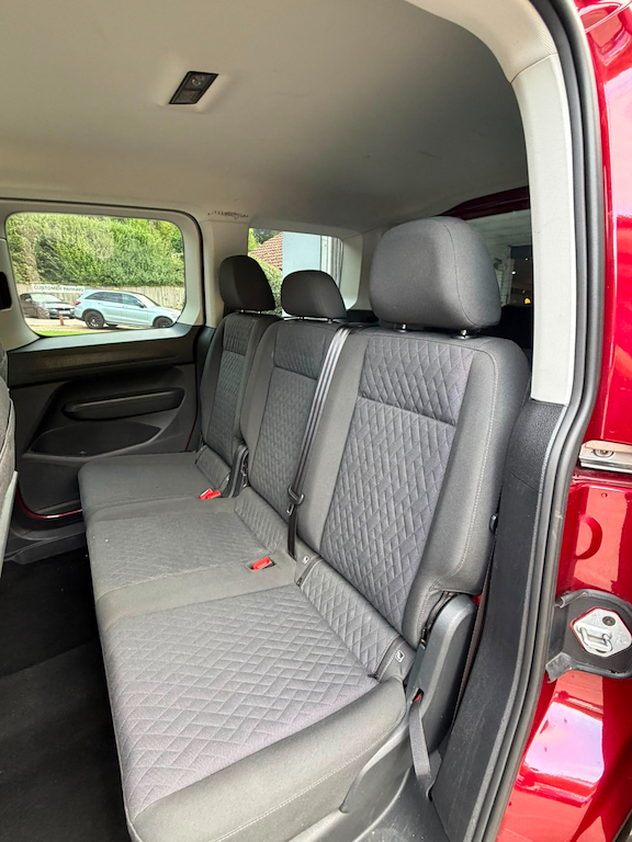 Volkswagen Caddy Life Caddy C20 Life Tsi S-a Red #5