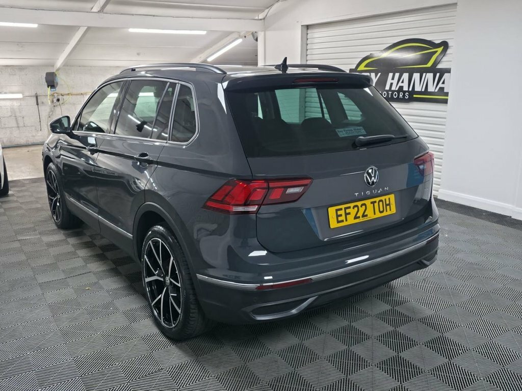 Volkswagen Tiguan 1.5 Tsi Life Suv Euro 6 S S 1 Grey #3