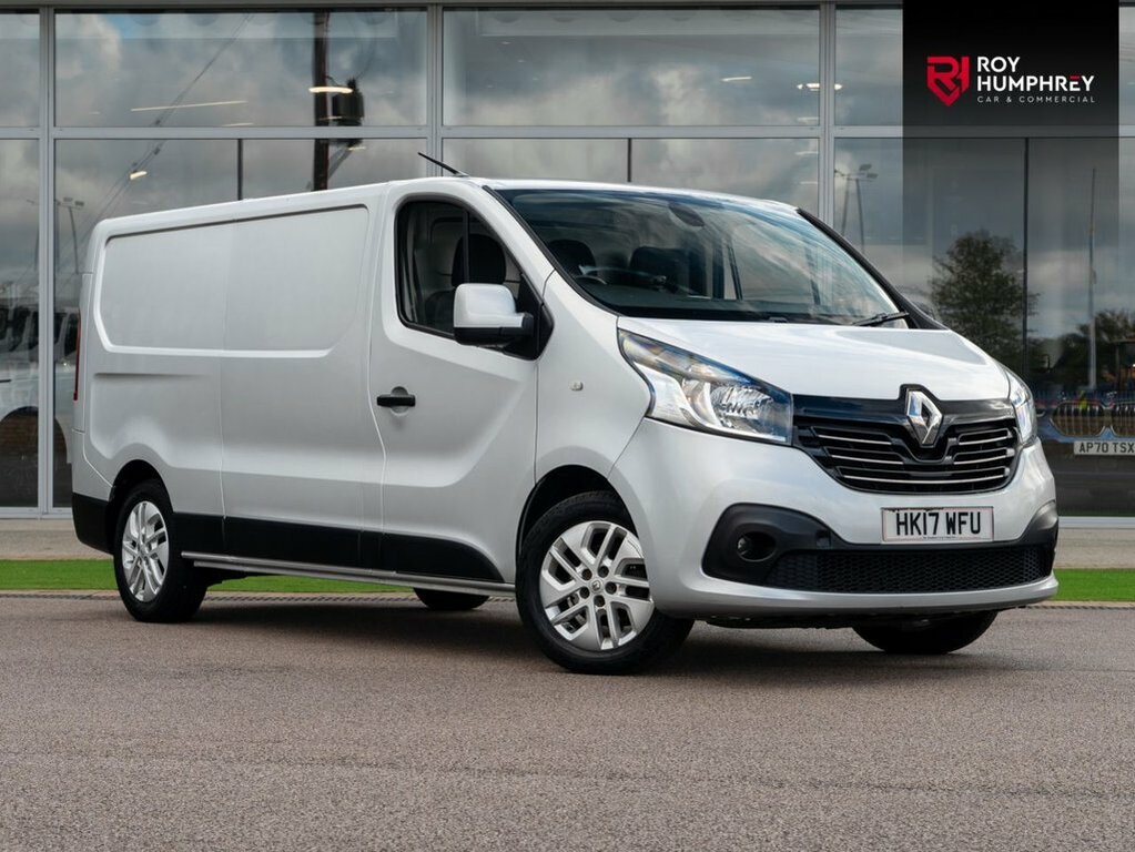 Renault Trafic 1.6L Sport Nav Silver