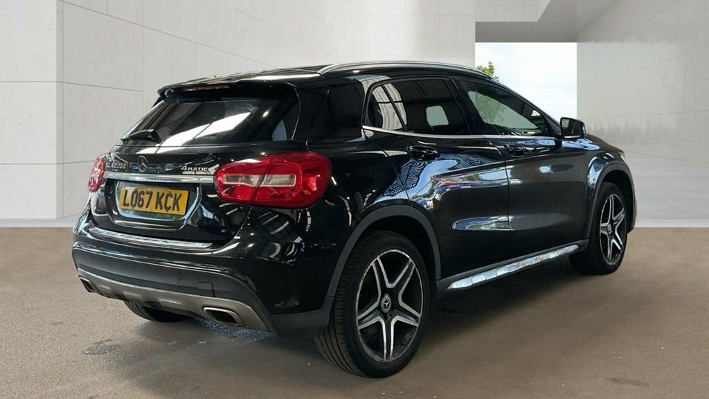 Mercedes-Benz GLA Class 2L Amg Line LO67KCK Black #4