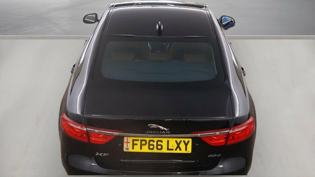 Jaguar XF 3.0D V6 S Red #7