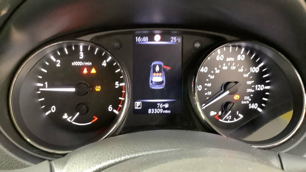 Nissan X-Trail 1.6 Dig-t Acenta Smart Visiontech Pack Black #11